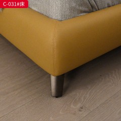 千匠一品 意式风格 接触面头层半磨砂真皮+实木框架+高回弹海绵 高档时尚床 C-031-X