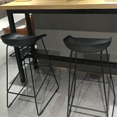 千匠一品 现代简约风格优质塑料壳+黑色铁架吧椅JT-127#-L