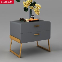 千匠一品 现代风格 多层实木板+优质纳帕皮+五金架 高档大气床头柜 610-X