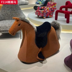千匠一品 现代风格 绒布面料+定型棉 时尚大气摇摇马F114-J