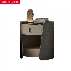 千匠一品 意式风格 E1级环保板+钢化玻璃+马鞍皮工艺+回弹导轨 时尚大气床头柜ST021-L