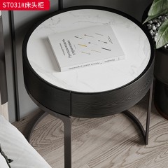 千匠一品 意式风格 岩板+E1级环保板+烟熏木皮饰面+实木抽屉+回弹导轨+不锈钢黑钛底架 时尚大气床头柜ST031-L