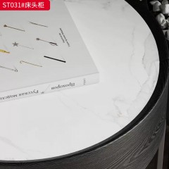 千匠一品 意式风格 岩板+E1级环保板+烟熏木皮饰面+实木抽屉+回弹导轨+不锈钢黑钛底架 时尚大气床头柜ST031-L