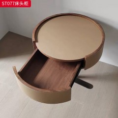 千匠一品 意式风格 E1级环保弯板+马鞍皮工艺+碳素钢底座 时尚大气床头柜ST077-L
