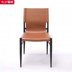 千匠一品 意式极简风格 碳素钢+马鞍皮 时尚优雅餐椅YL37-L
