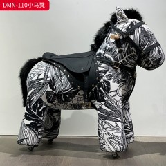 千匠一品 意式风格 定型棉+布艺面料 时尚大气小马凳DMN-110-J