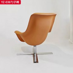 千匠一品 意式风格 马鞍超纤皮+定型棉+不锈钢底座 时尚大气勺子椅YZ-036-J