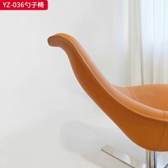 千匠一品 意式风格 马鞍超纤皮+定型棉+不锈钢底座 时尚大气勺子椅YZ-036-J