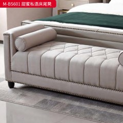 【精品】千匠一品 美式轻奢风格 棉麻布艺+胡桃色实木脚+高回弹海绵 时尚大气甜蜜私语床尾凳M-BS601-J