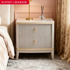 【精品】千匠一品 美式轻奢风格 主材桃花芯木+辅材进口橡胶木 时尚大气流水床头柜M-NT607-1-J