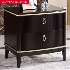 【精品】千匠一品 美式轻奢风格 主材桃花芯木+辅材进口橡胶木 时尚大气流水床头柜M-NT607-1-J