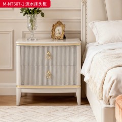 【精品】千匠一品 美式轻奢风格 主材桃花芯木+辅材进口橡胶木 时尚大气流水床头柜M-NT607-1-J