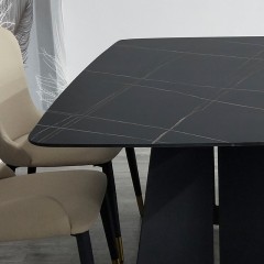 千匠一品 意式风格碳素钢黑砂框架优质铝饼岩板桌面餐桌1.4/1.6/1.8M赛德里克餐桌OY-8010-X